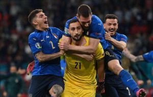 詹路易吉·多纳鲁马