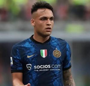 劳塔罗·马丁内斯