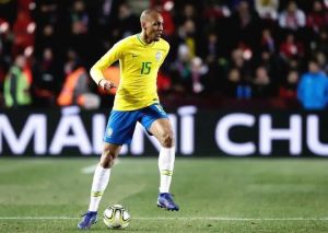 法比尼奥·恩里克·塔瓦雷斯