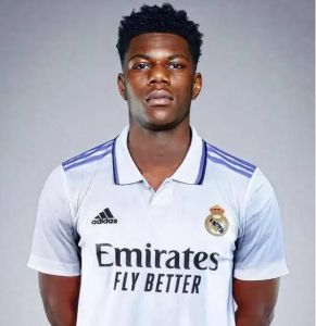 奥雷利安·楚阿梅尼 奥雷利安·楚阿梅尼