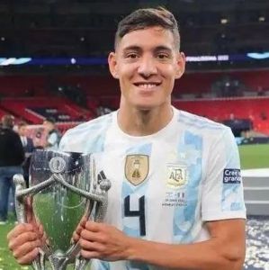 纳韦尔·莫利纳