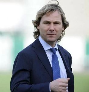 帕维尔·内德维德 帕维尔·内德维德