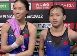 闪耀西安!全红婵搭档陈芋汐豪夺首金,两天之后,婵宝决战陈芋汐 闪耀西安!全红婵搭档陈芋汐豪夺首金,两天之后,婵宝决战陈芋汐