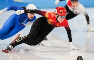 范可新短道500米比赛中