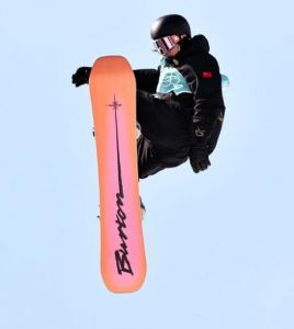 苏翊鸣比赛照片