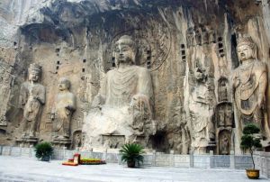 龙门石窟